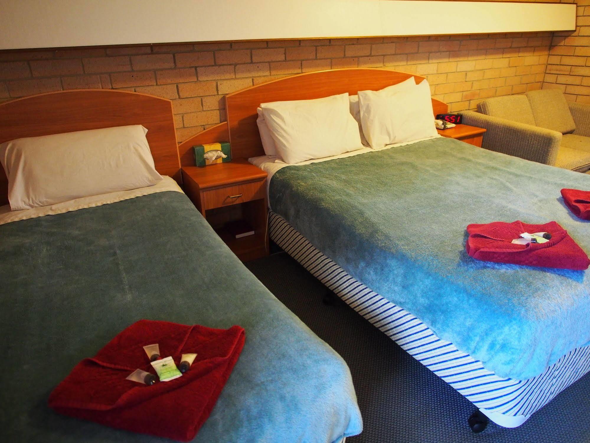 Windmill Motel Вуллонгонг Экстерьер фото